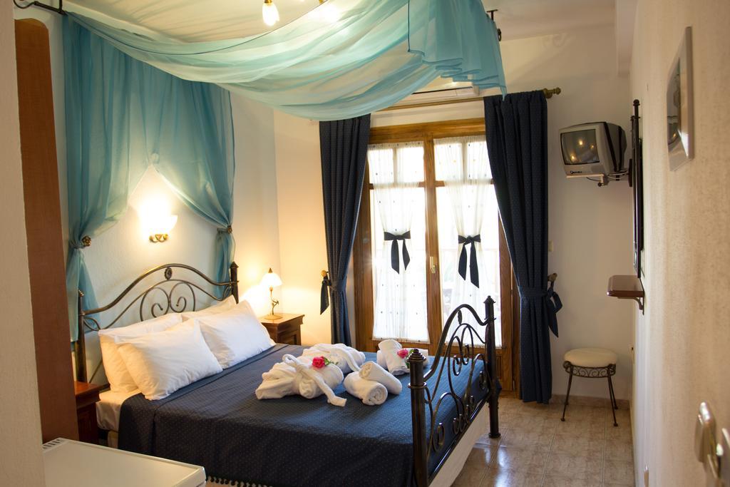 Hotel Ismini Amoliani Ruang foto